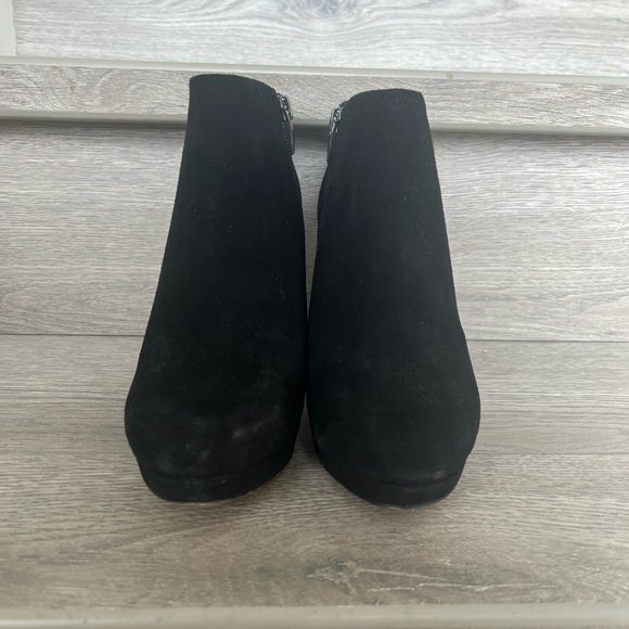 Via Spiga Black Suede Booties - US Size 7.5 - Picture 3 of 5